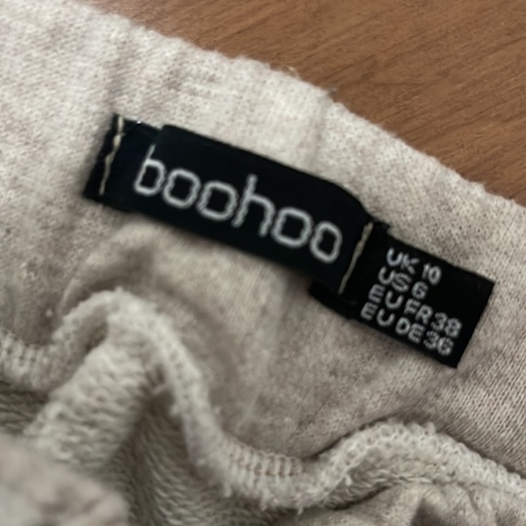 Boohoo two piece set - Picture 2 of 2